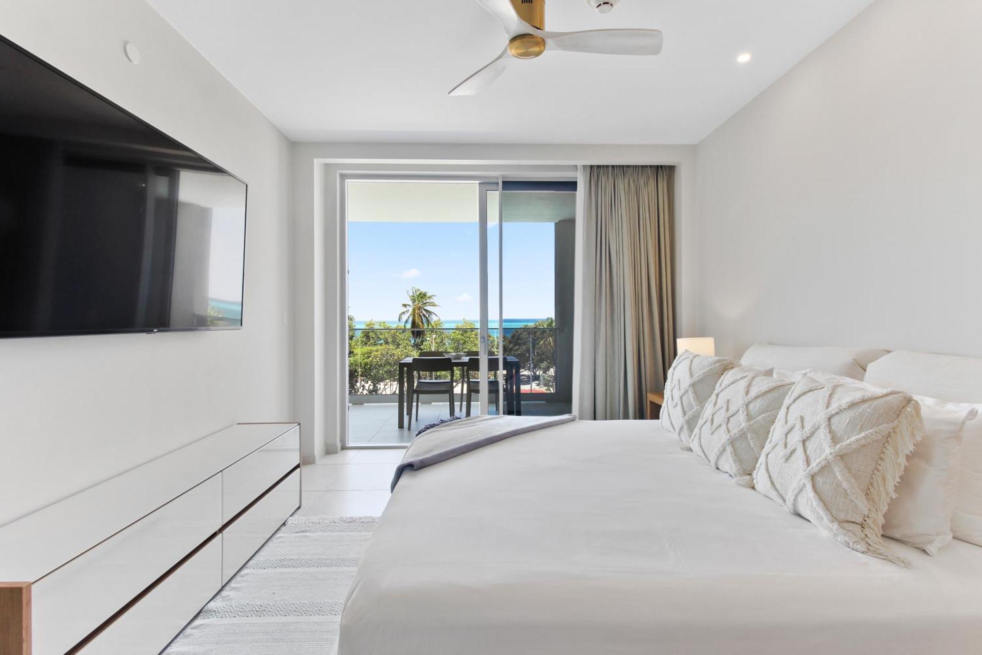 O Condominium Beachfront Residences, By Bocobay Aruba Palm Beach Buitenkant foto